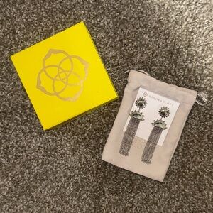Kendra Scott Sienna Sun Statement Earrings